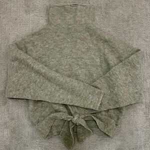 Aritzia Wilfred Lorin cashmere wool sweater